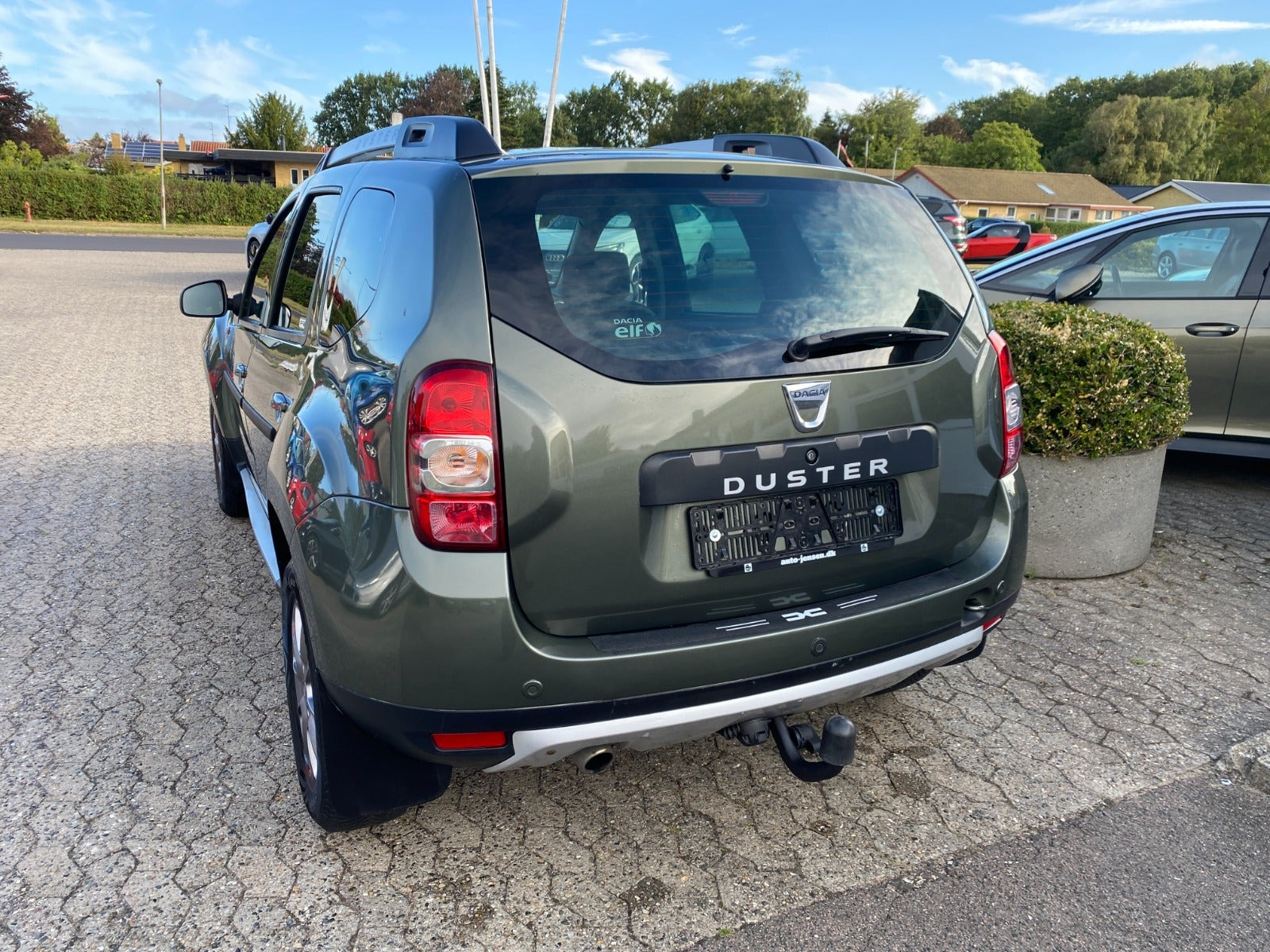 Grøn Dacia Duster fra 2014