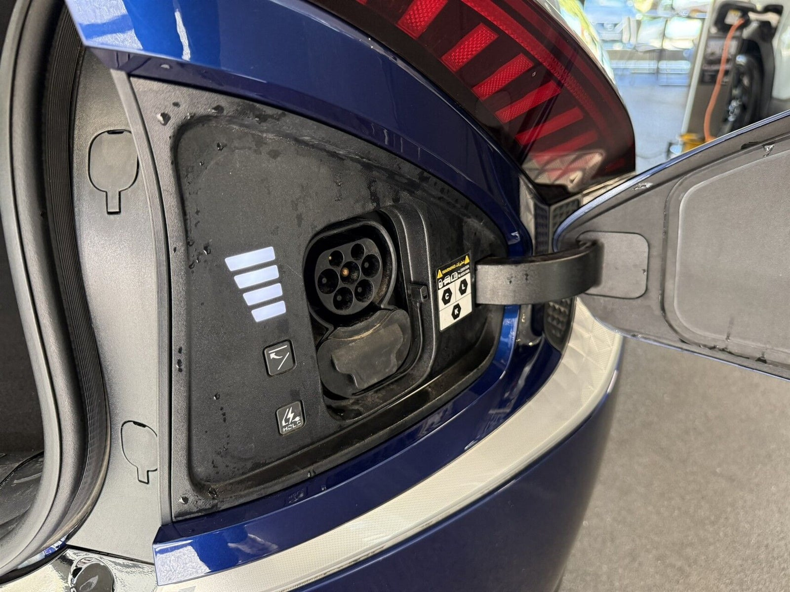 Blå Kia EV6 fra 2022