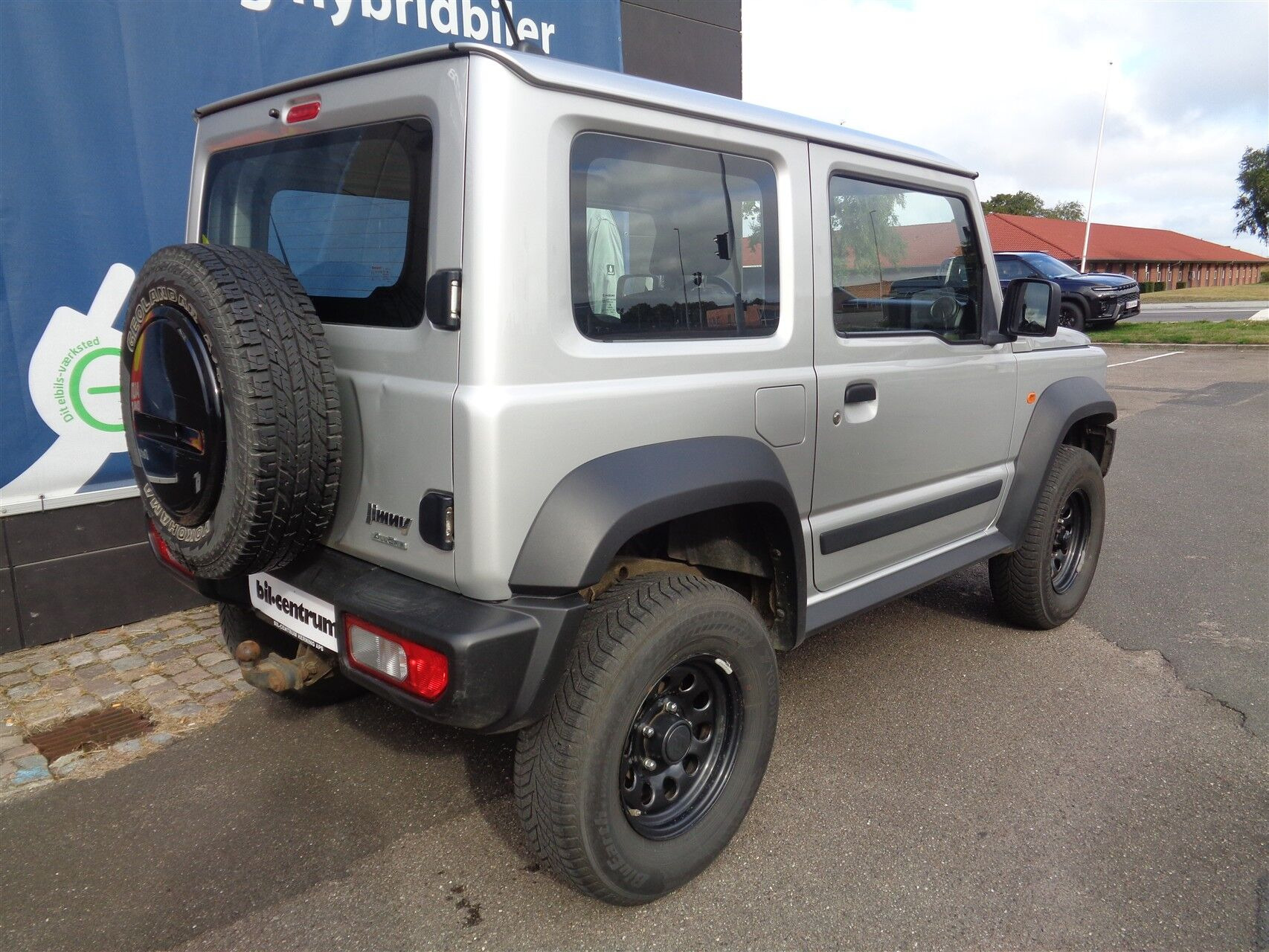 Grå Suzuki Jimny fra 2019