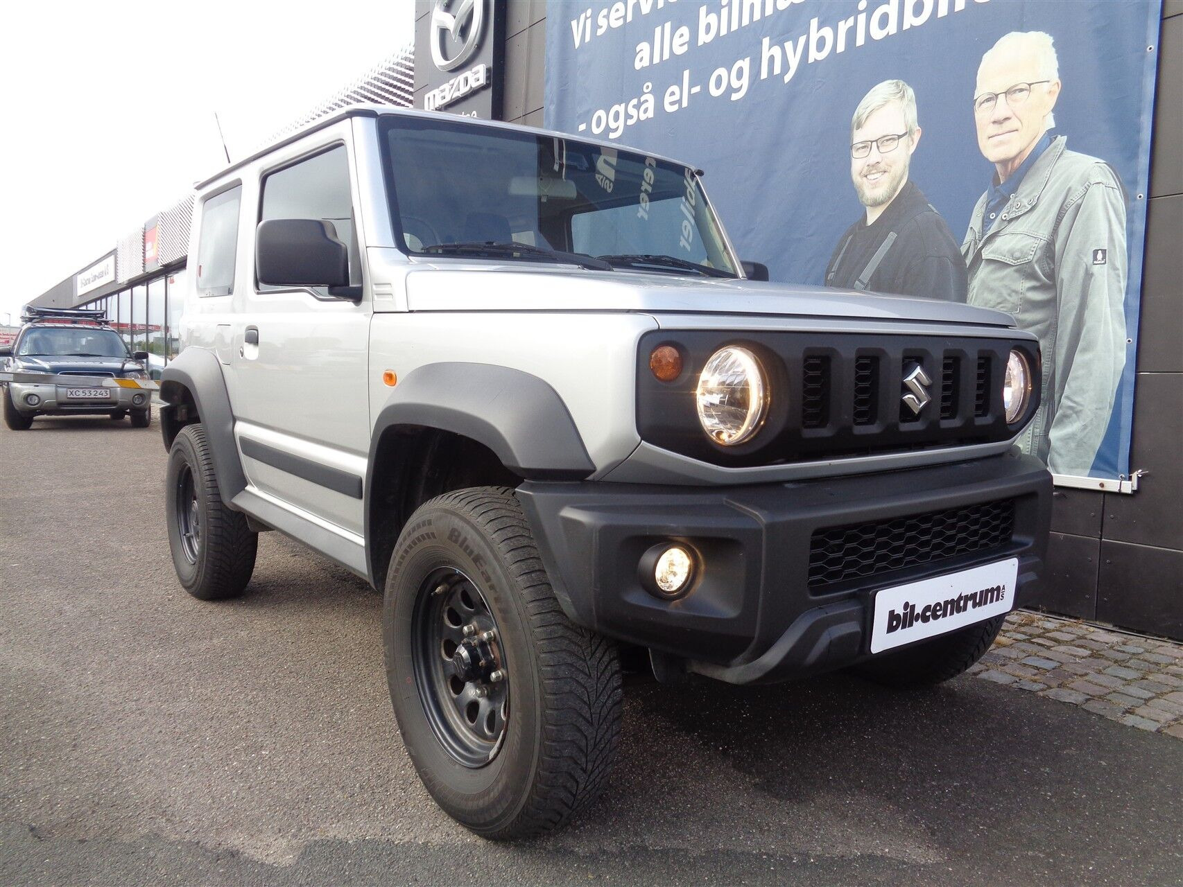Grå Suzuki Jimny fra 2019