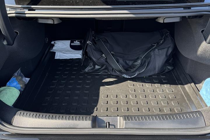Sort Mercedes CLA fra 2019