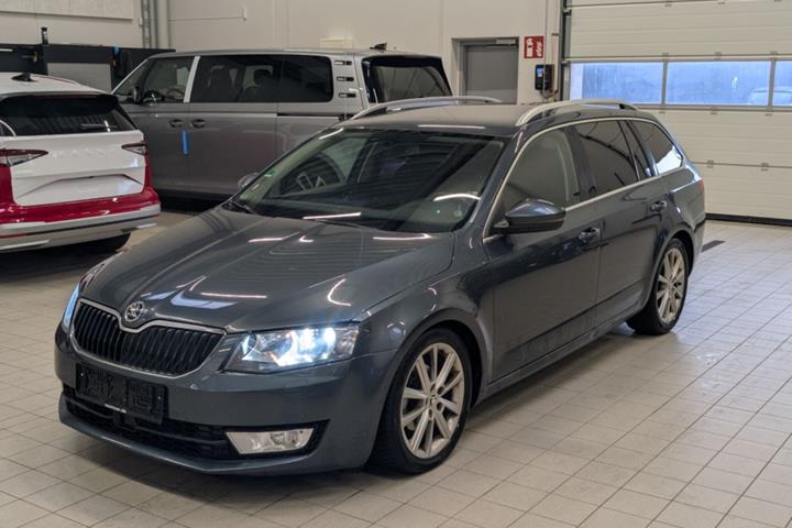 Grå Skoda Octavia fra 2015