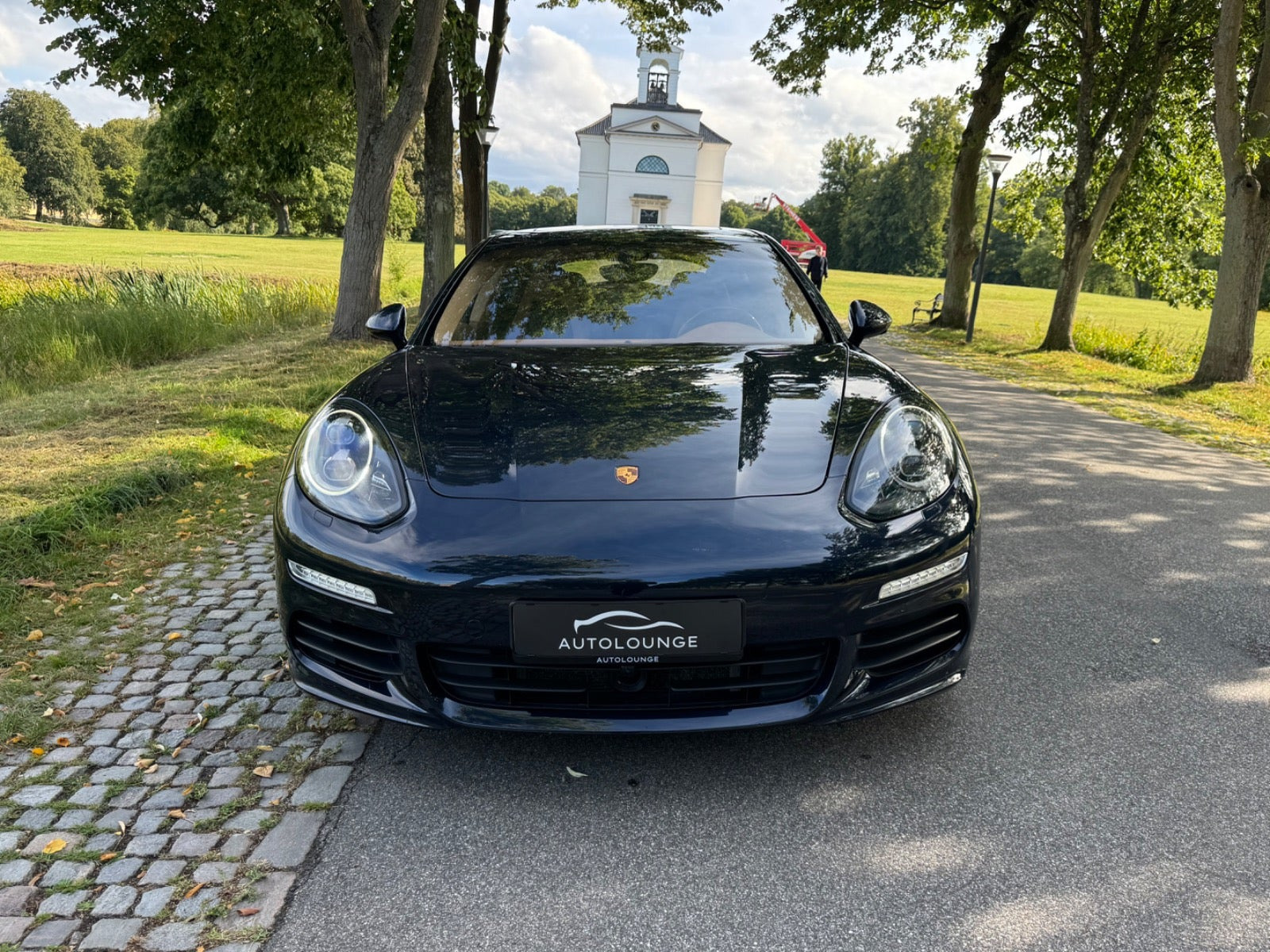Blå Porsche Panamera S fra 2016