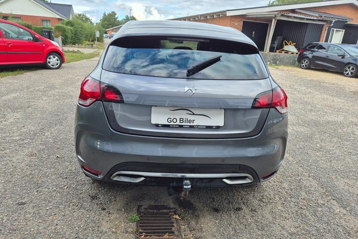 Grøn Citroën DS4 fra 2012
