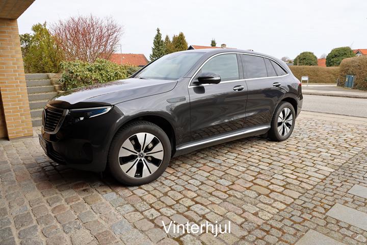 Grå Mercedes EQC fra 2020