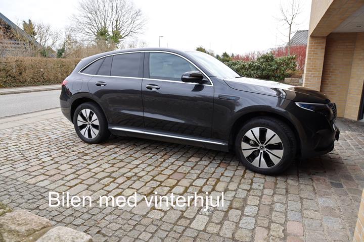 Grå Mercedes EQC fra 2020