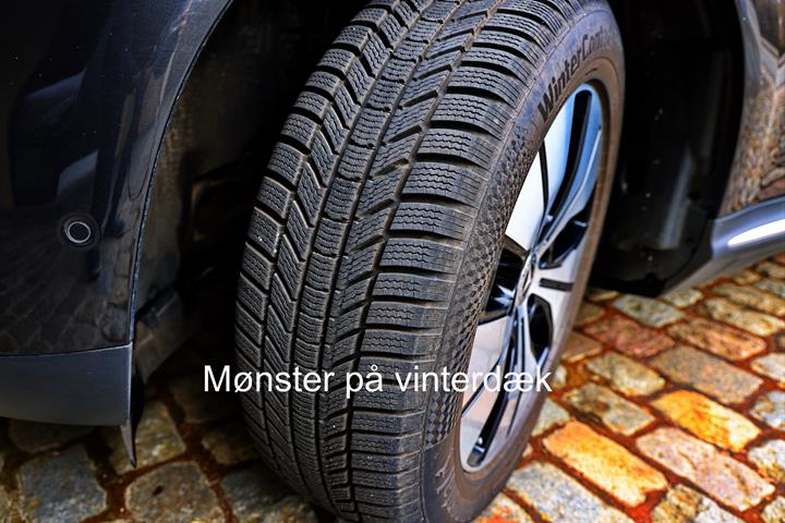 Grå Mercedes EQC fra 2020
