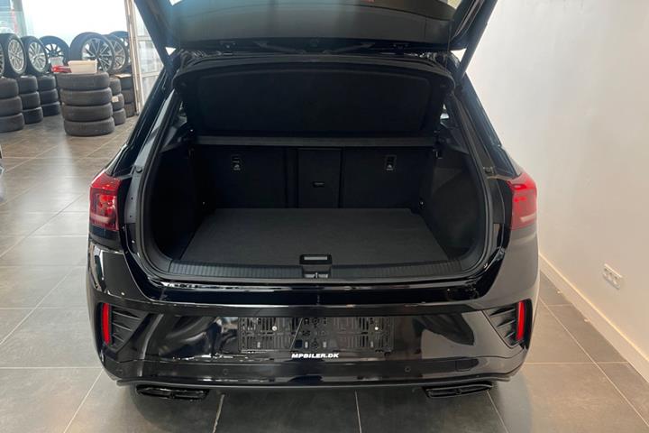Sort VW T-Roc fra 2024