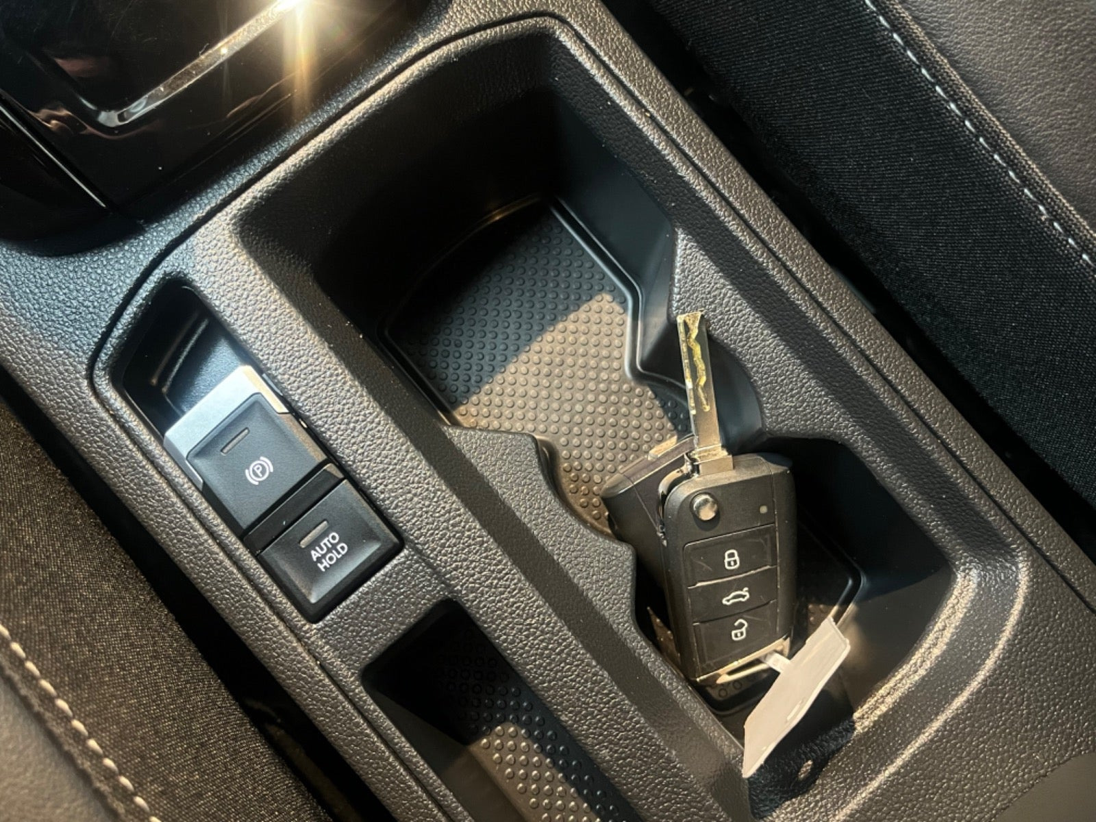 Sort VW T-Roc fra 2024