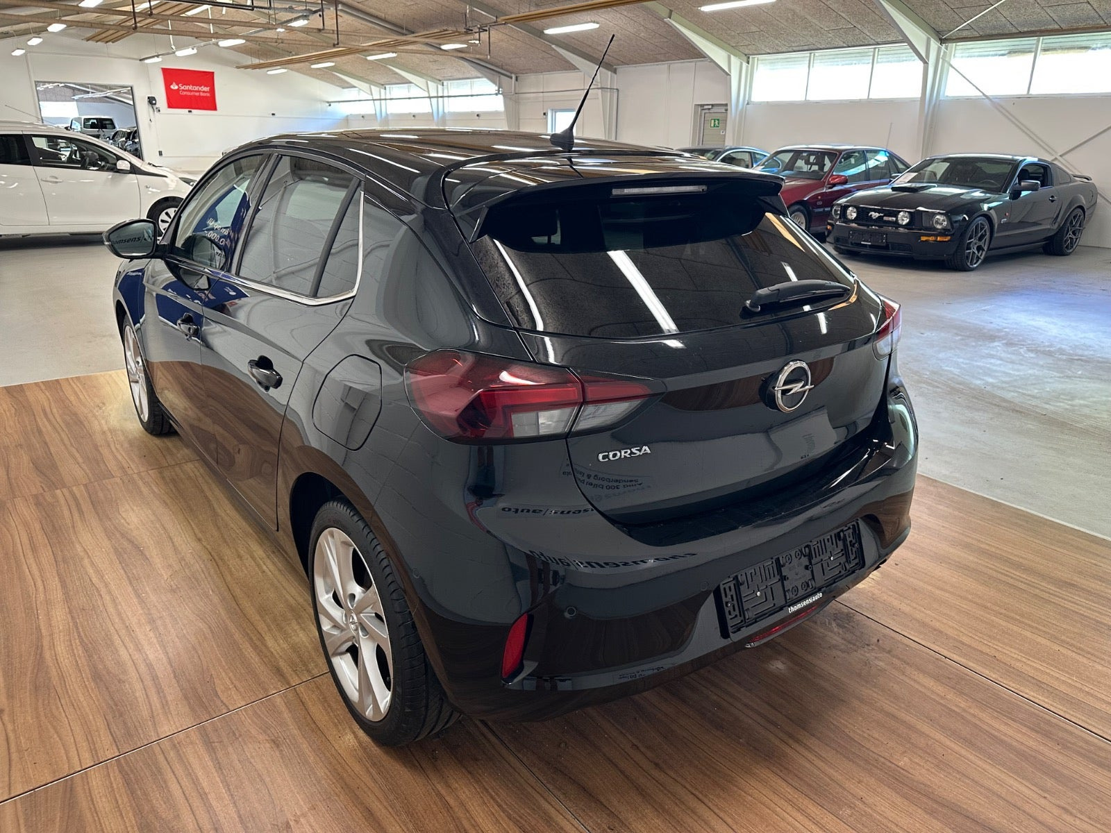 Sort Opel Corsa fra 2020