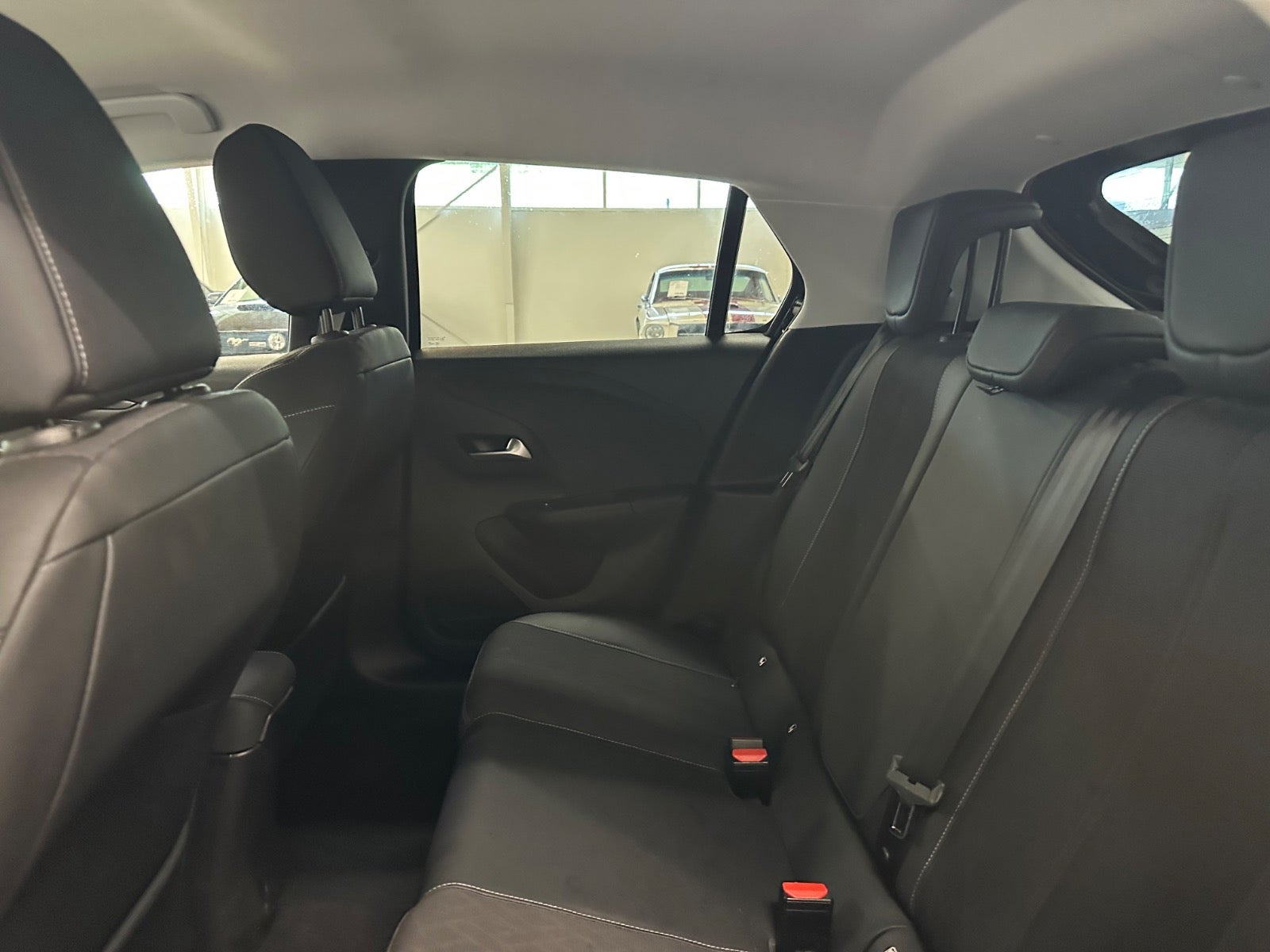 Sort Opel Corsa fra 2020