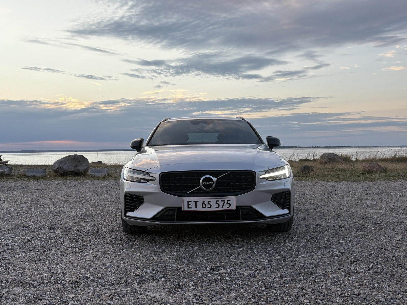 Sølv Volvo V60 fra 2021