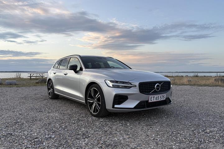 Sølv Volvo V60 fra 2021