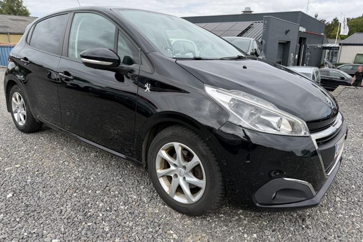 undefined Peugeot 208 fra 2016