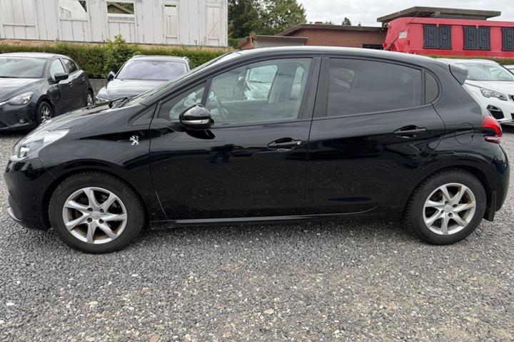 undefined Peugeot 208 fra 2016