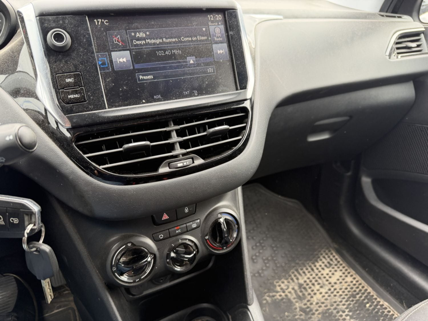 undefined Peugeot 208 fra 2016
