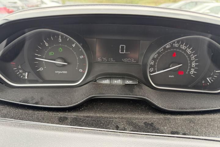undefined Peugeot 208 fra 2016