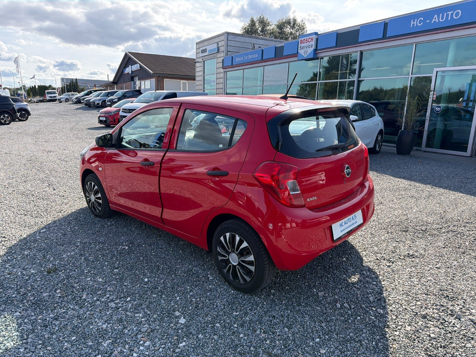 Rød Opel Karl fra 2017