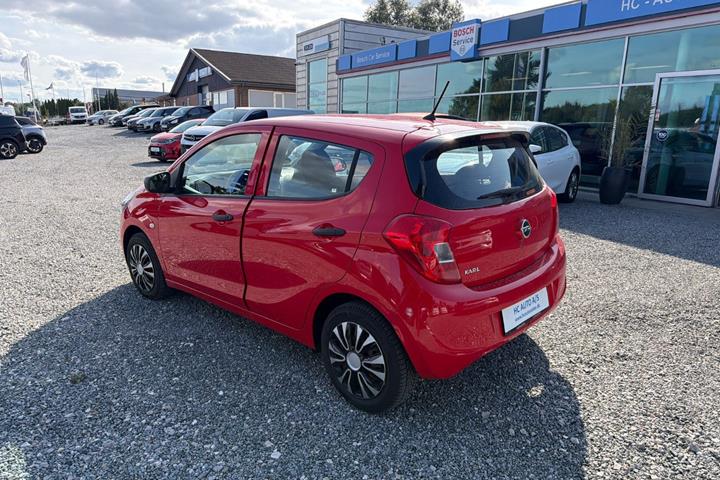 Rød Opel Karl fra 2017