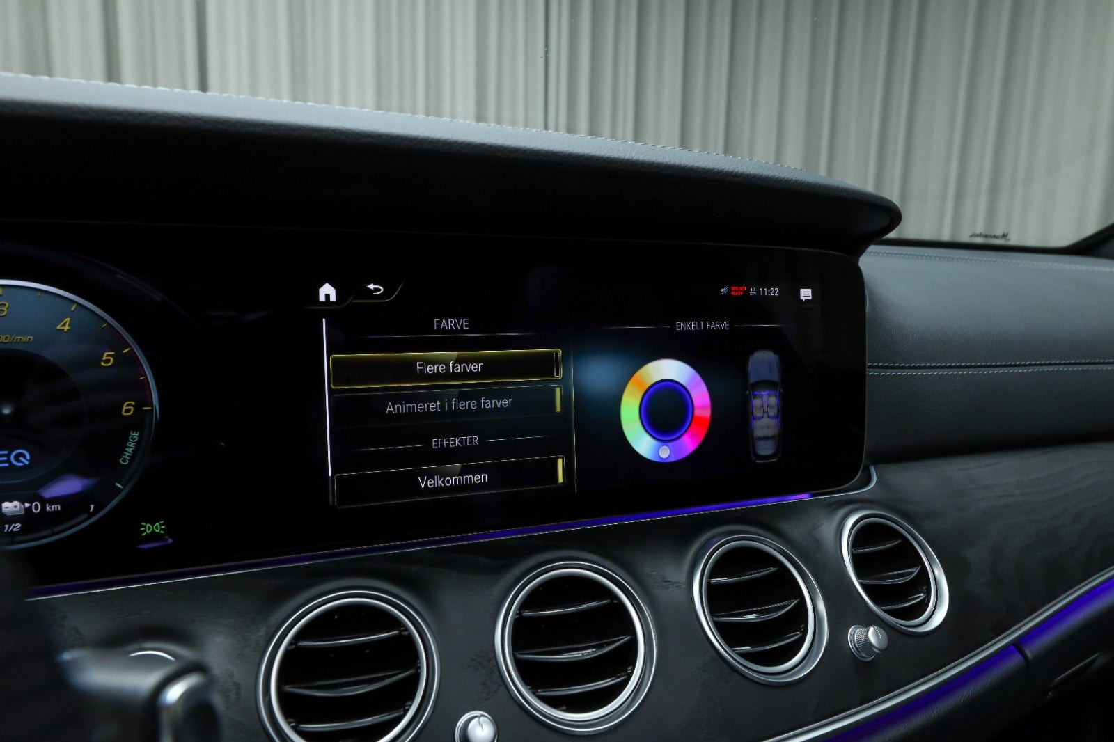 Sort Mercedes E300 de fra 2023