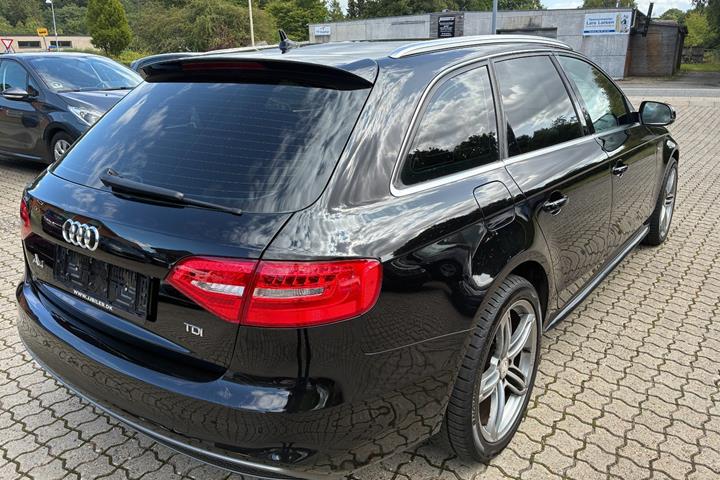 Sort Audi A4 fra 2014