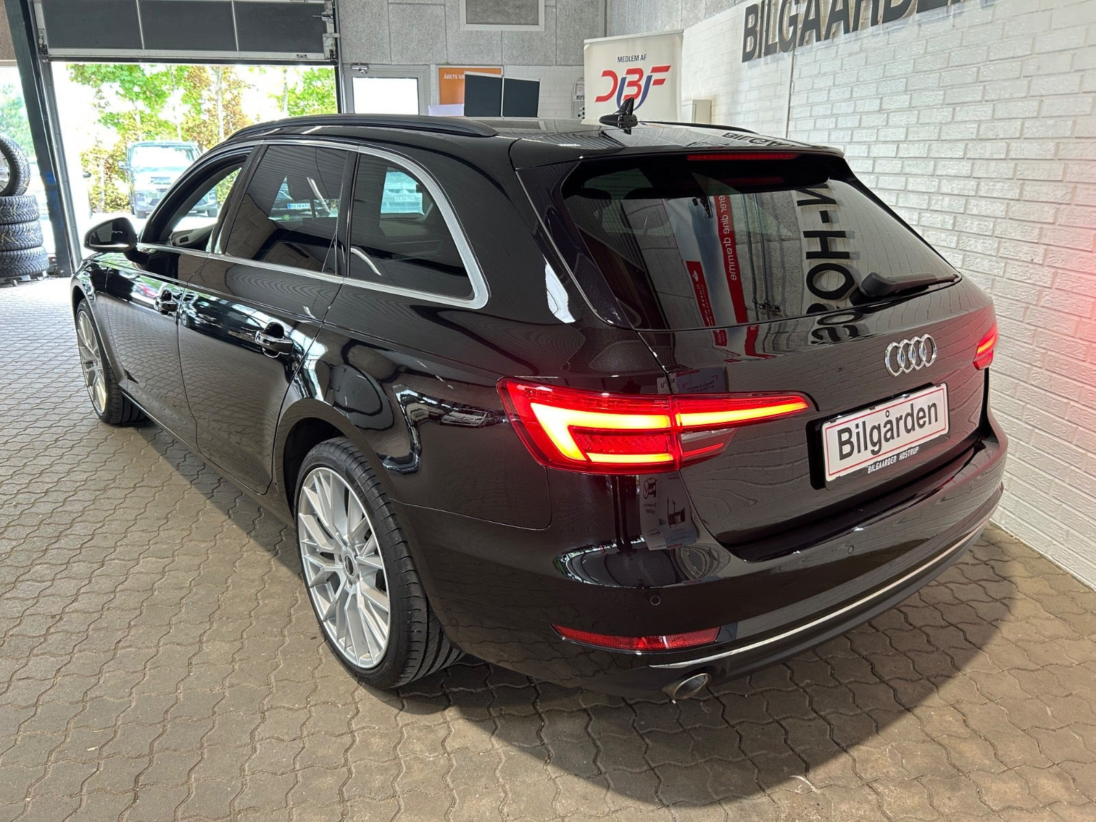 Sort Audi A4 fra 2017
