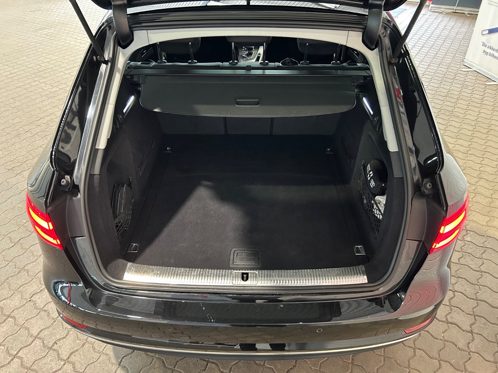 Sort Audi A4 fra 2017