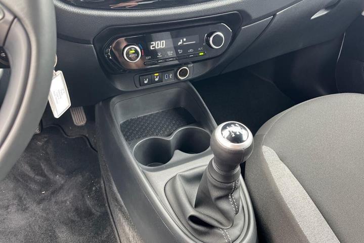 Hvid Toyota Aygo X fra 2025