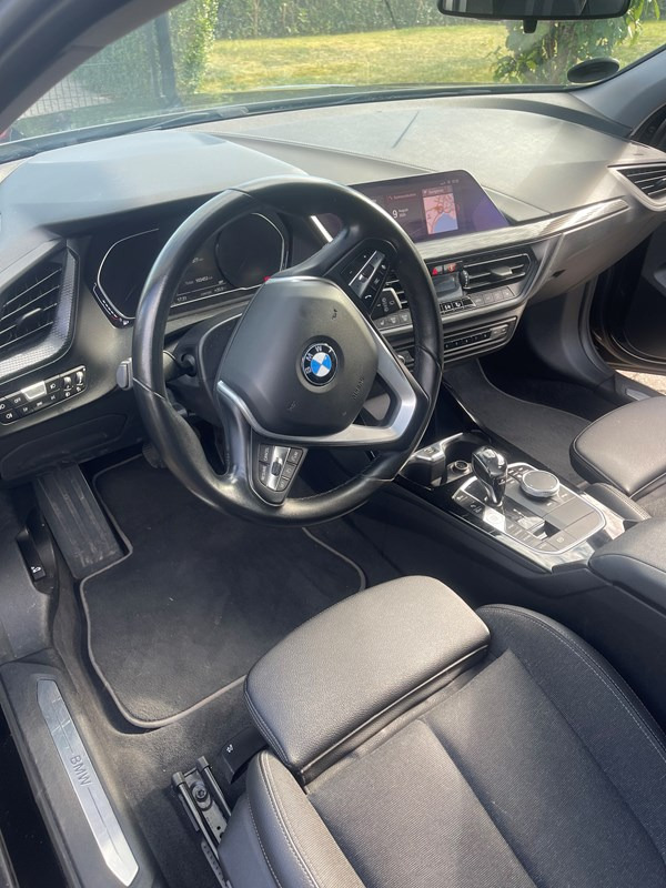 undefined BMW 118i fra 2020