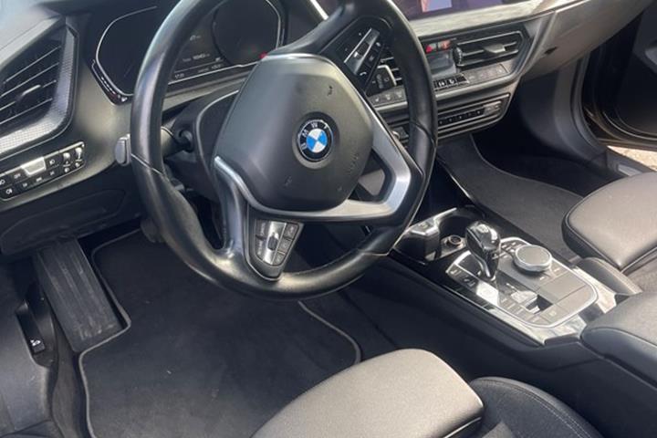 undefined BMW 118i fra 2020