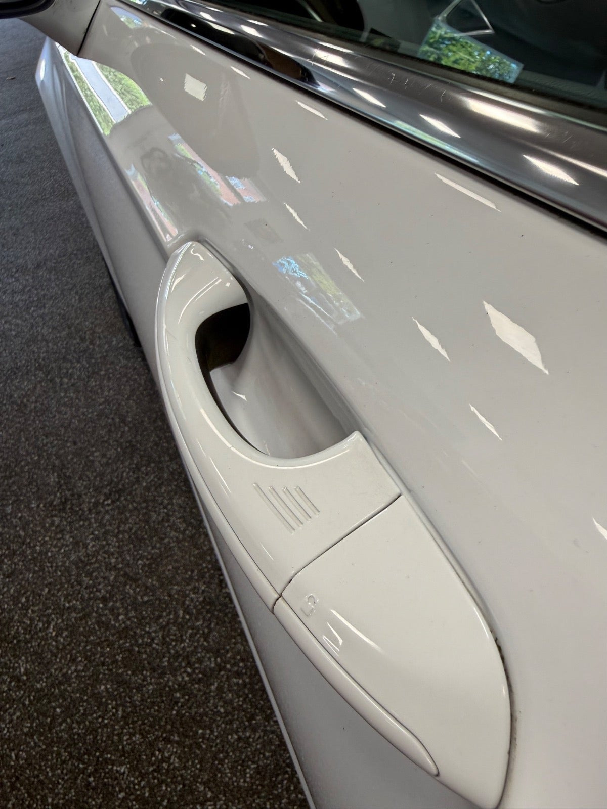 Hvid Ford Mondeo fra 2019