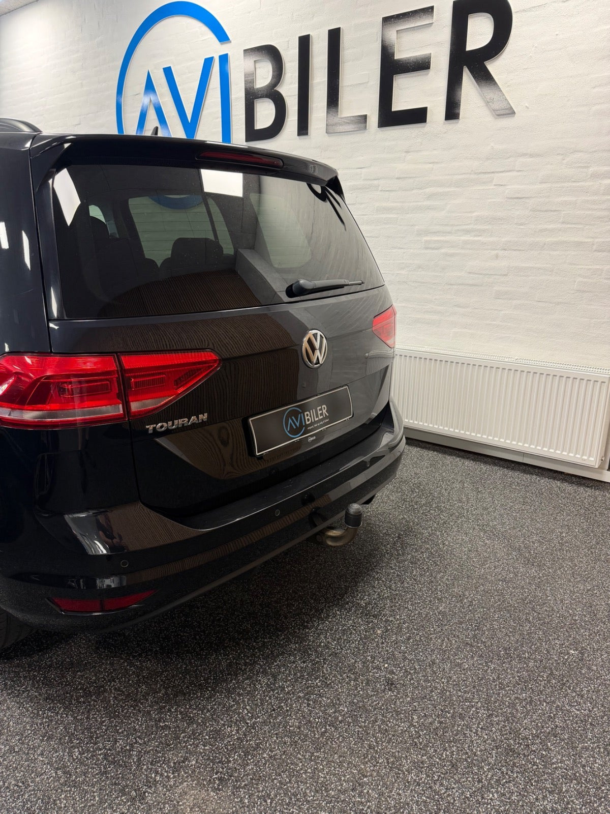 Sort VW Touran fra 2019