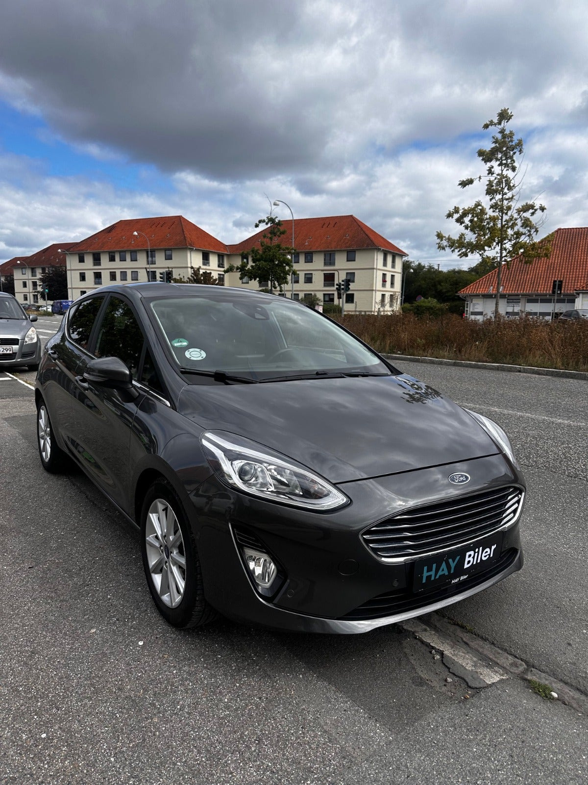 Grå Ford Fiesta fra 2018