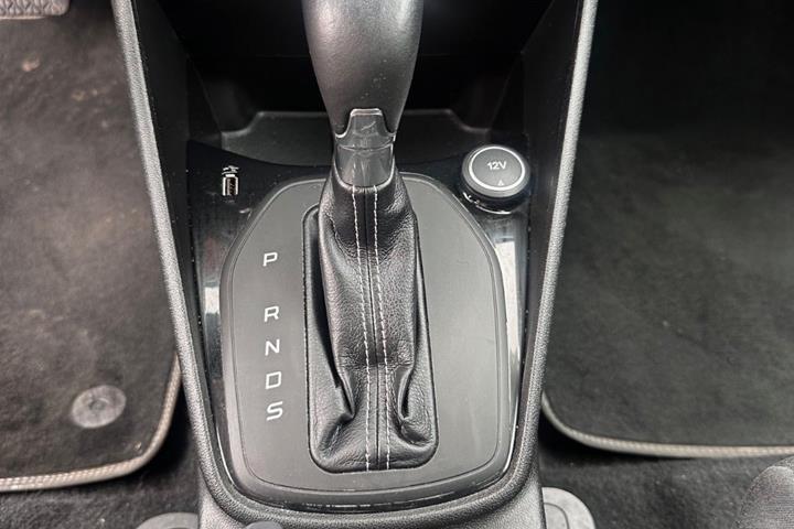 Grå Ford Fiesta fra 2018