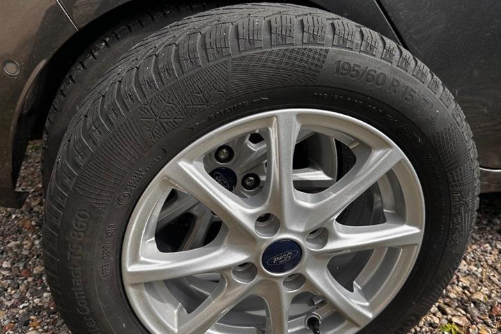 Grå Ford Fiesta fra 2018
