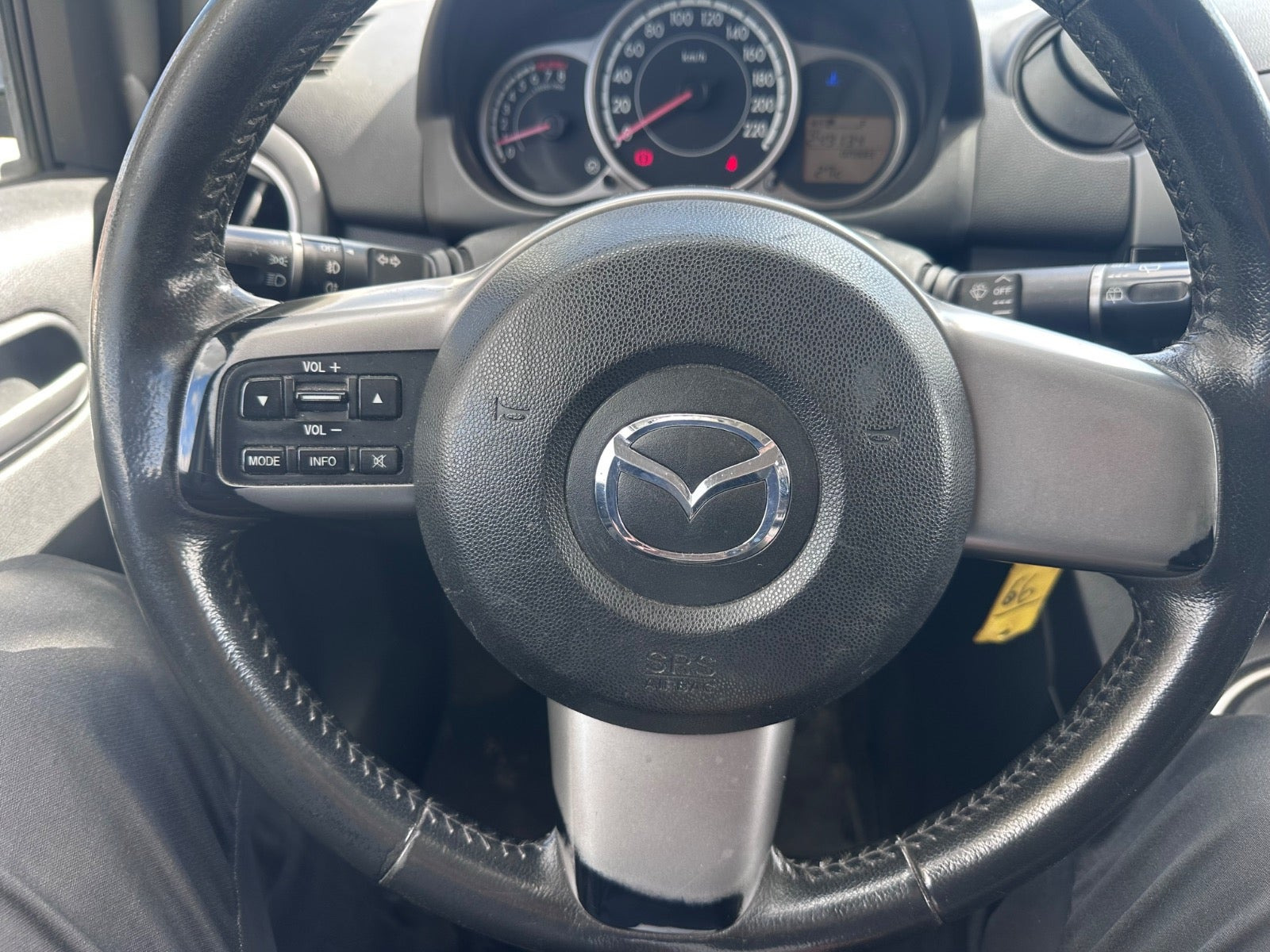 undefined Mazda 2 fra 2011