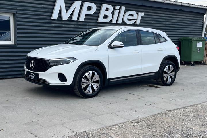 Hvid Mercedes EQA250+ fra 2024