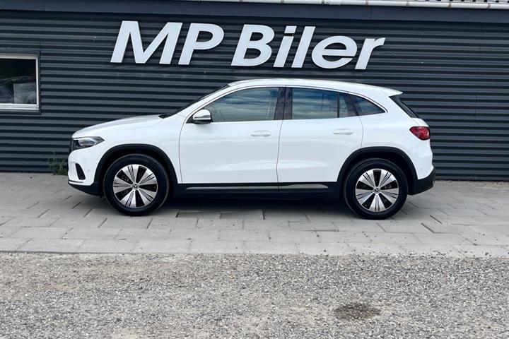 Hvid Mercedes EQA250+ fra 2024