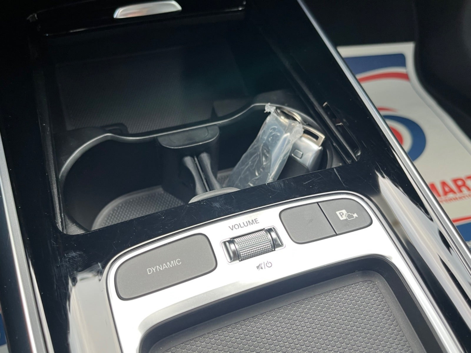 Hvid Mercedes EQA250+ fra 2024