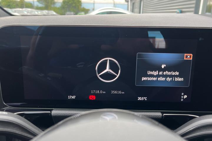 Hvid Mercedes EQA250+ fra 2024