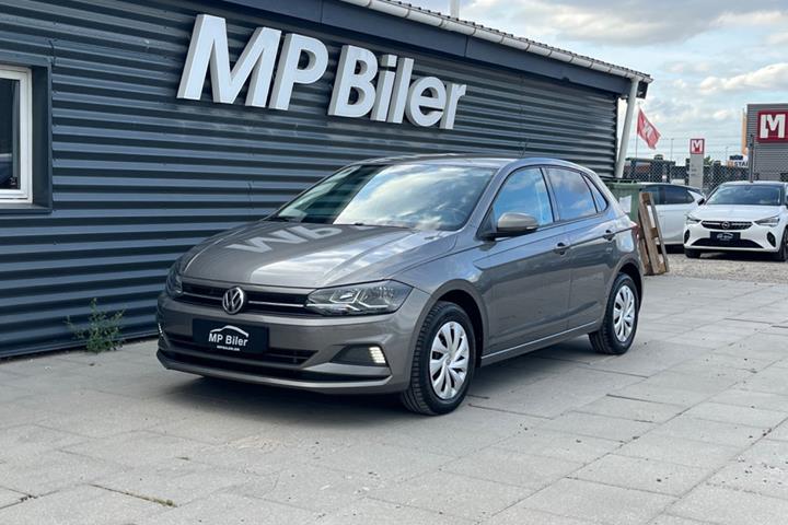 Grå VW Polo fra 2019 set udefra