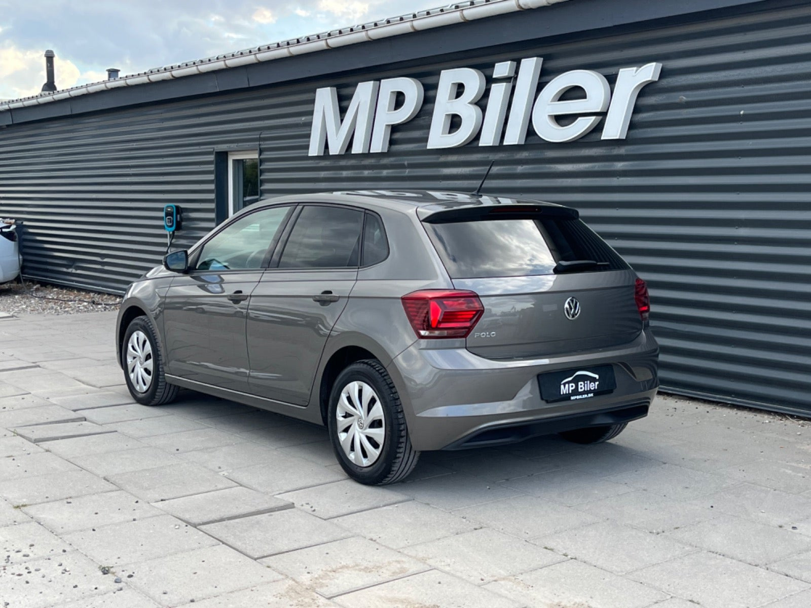 Grå VW Polo fra 2019