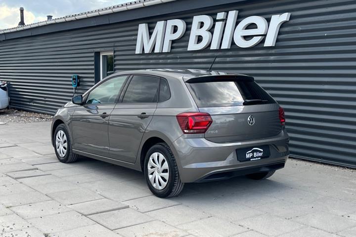 Grå VW Polo fra 2019