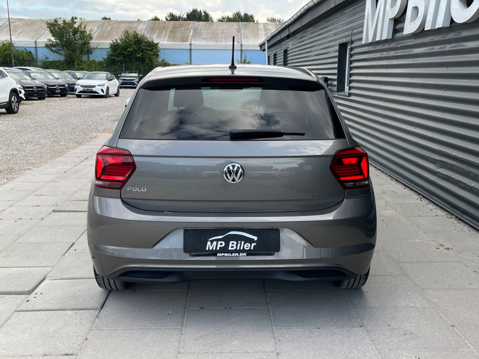 Grå VW Polo fra 2019