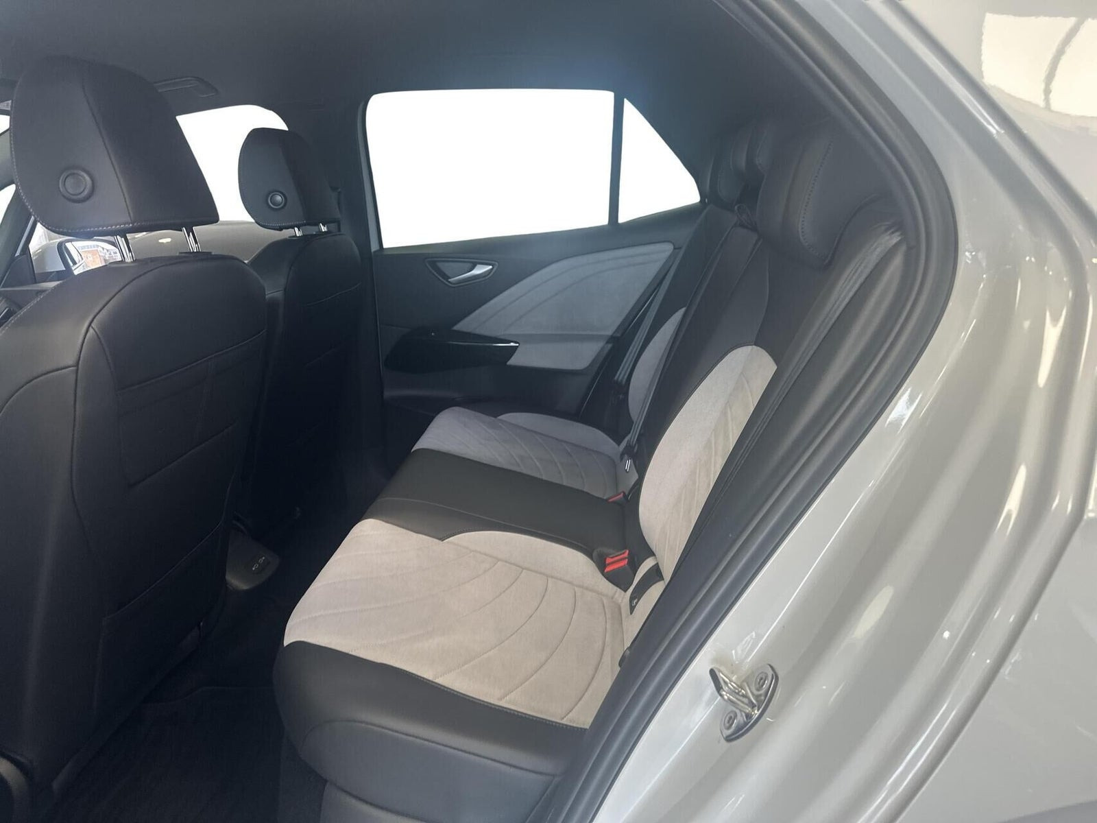 Beige VW ID.3 fra 2024