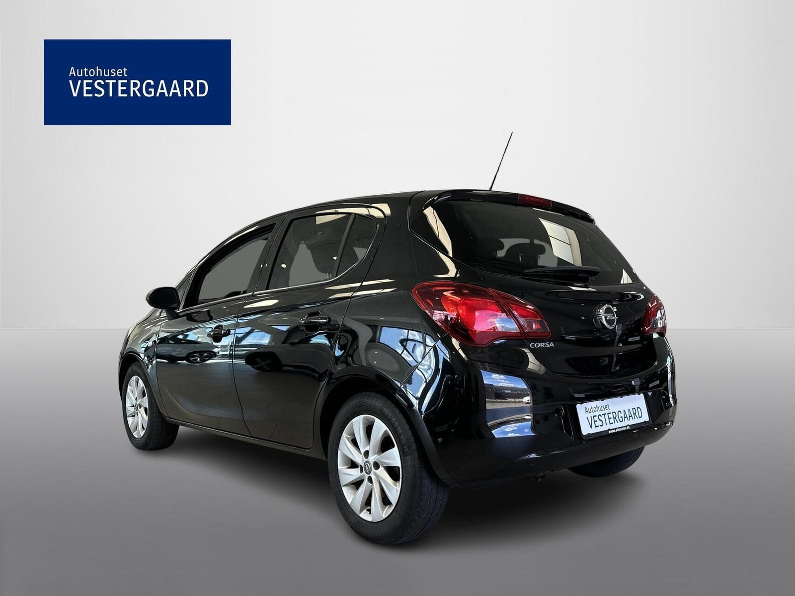 Beige Opel Corsa fra 2019
