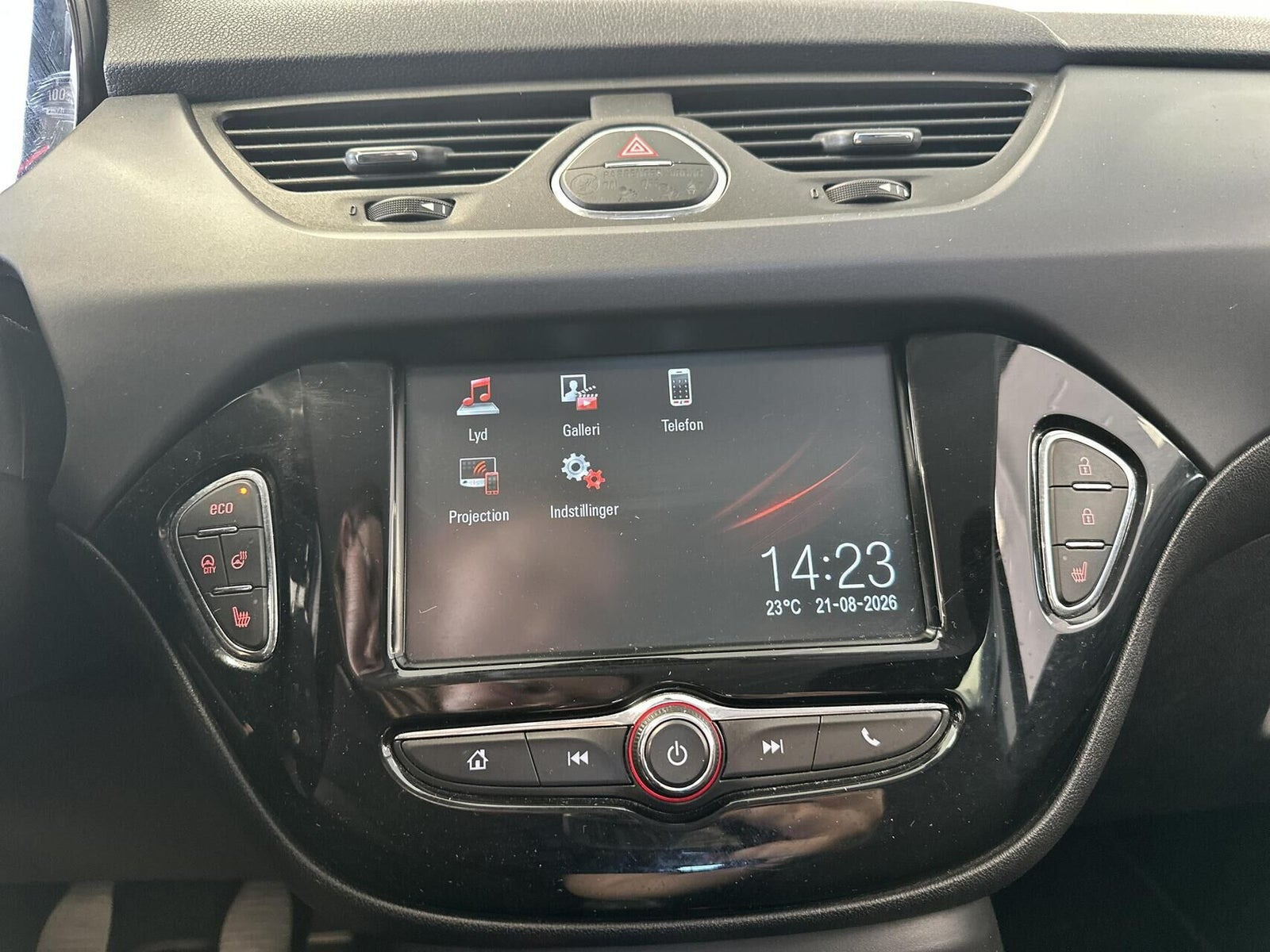 Beige Opel Corsa fra 2019