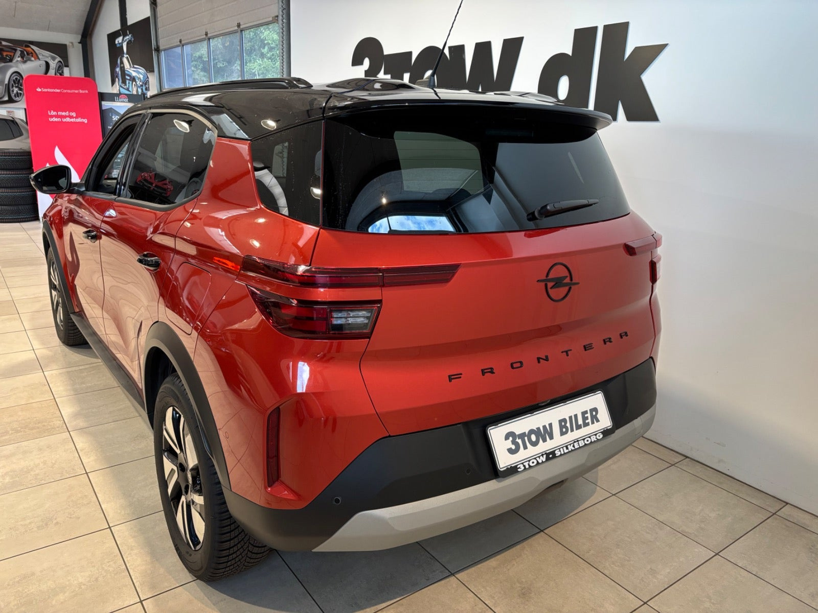 Orange Opel Frontera fra 2025
