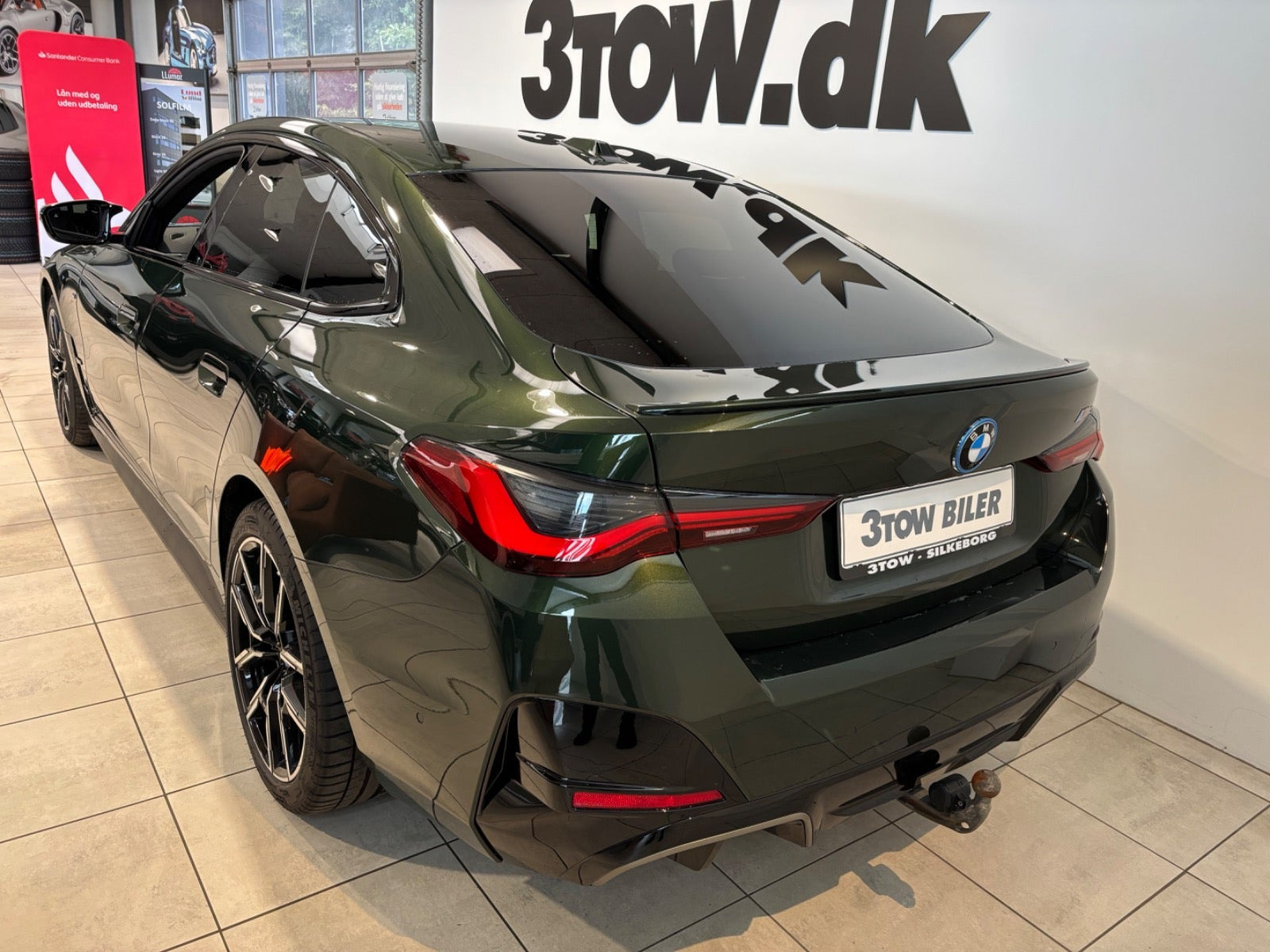 Grøn BMW i4 fra 2024