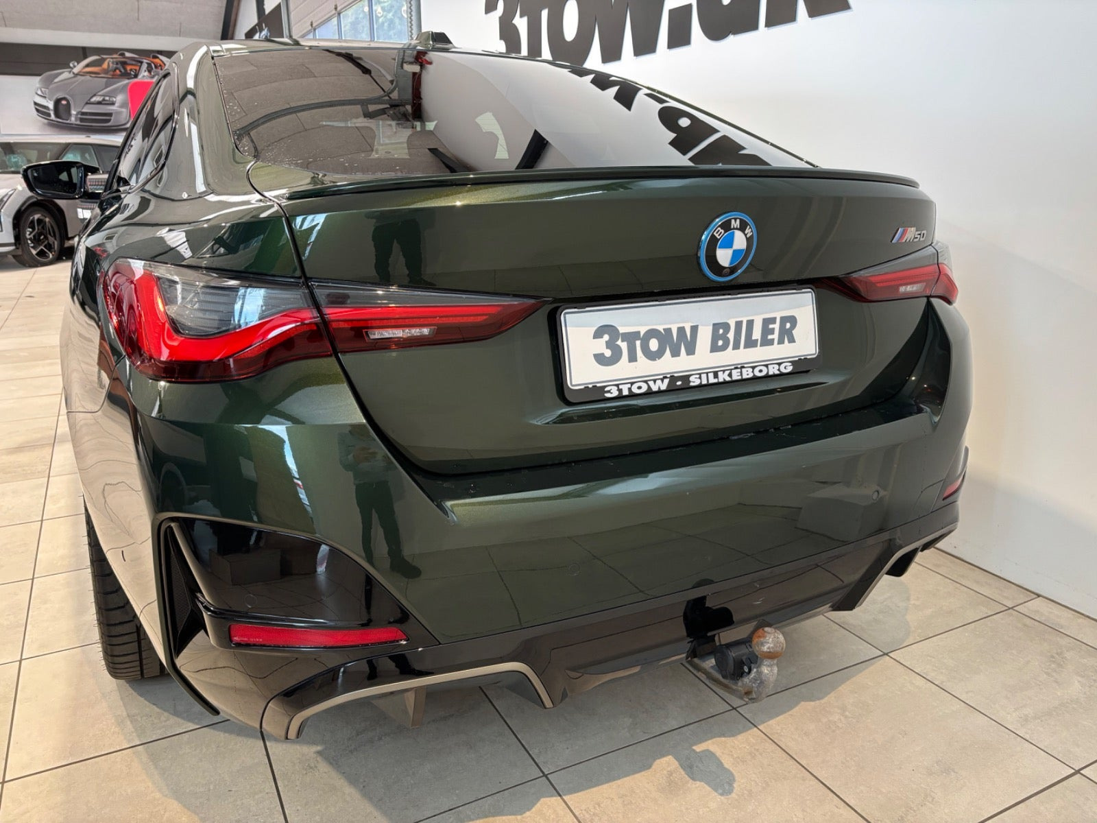 Grøn BMW i4 fra 2024